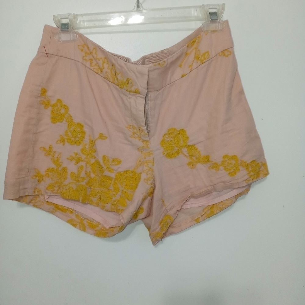 Vintage J. Crew Lt Peach Zipper Shorts Embroidered Floral design w Pockets